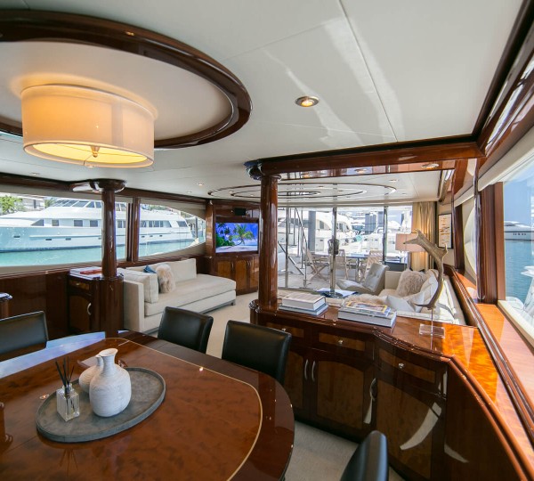 Mojo Interior - Dining area