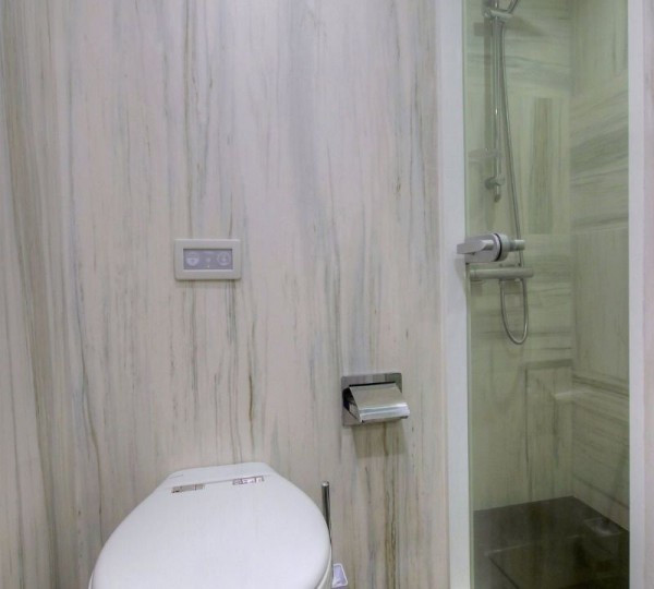 Moss Interior - Ensuite