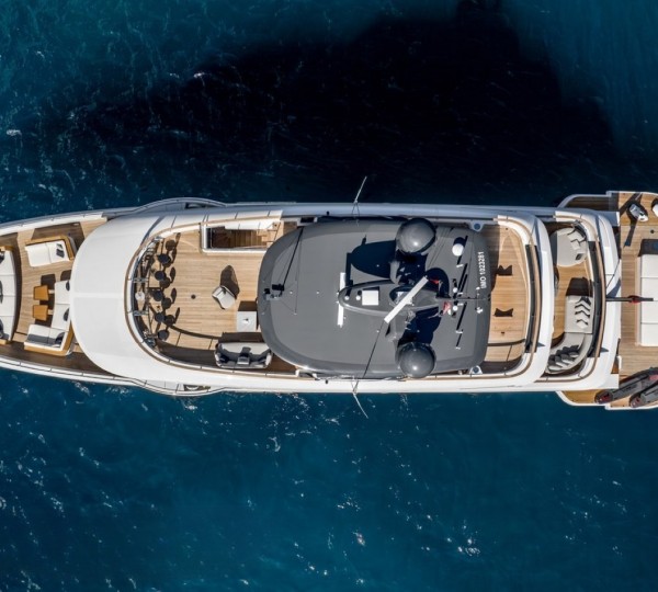 Motor Yacht ALPHA WAVES