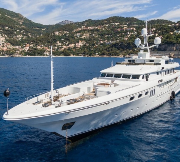 Motor Yacht APOGEE