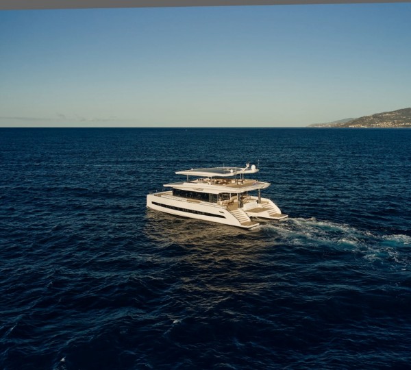 Motor Yacht ATRAVERSIA
