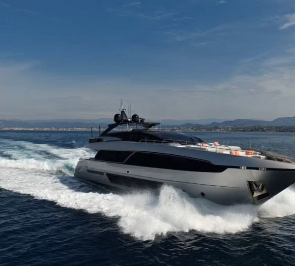 Motor Yacht BASILIC
