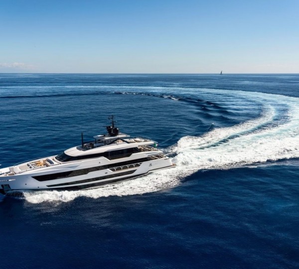 Motor Yacht CANOE CANOE