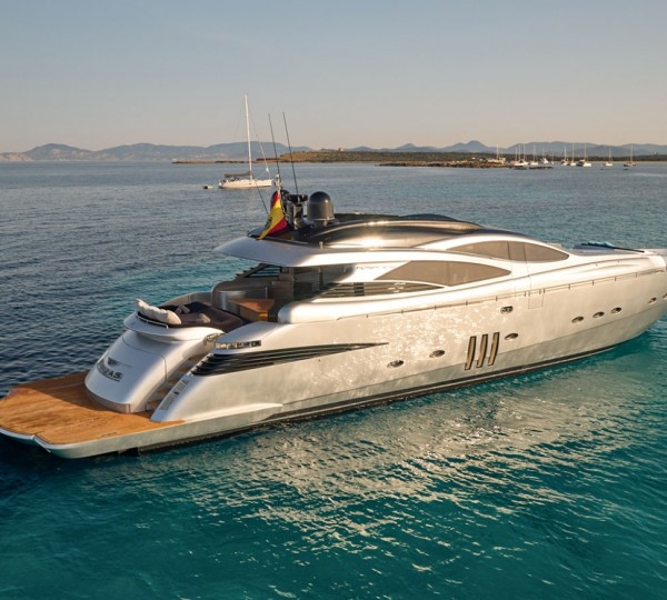 Motor Yacht DANZAS