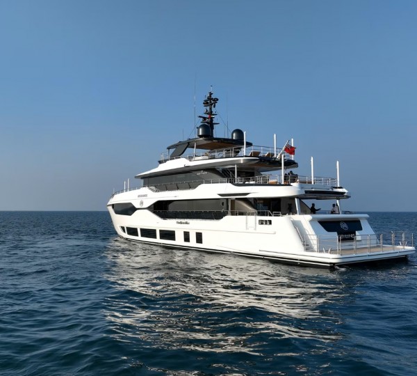 Motor Yacht GEULUNEL