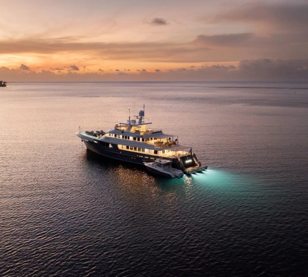 Motor Yacht LIMITED RISKS