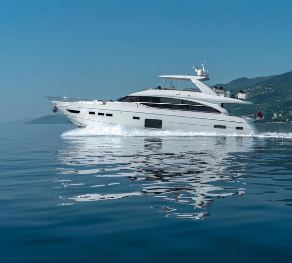 Motor Yacht Larimar II