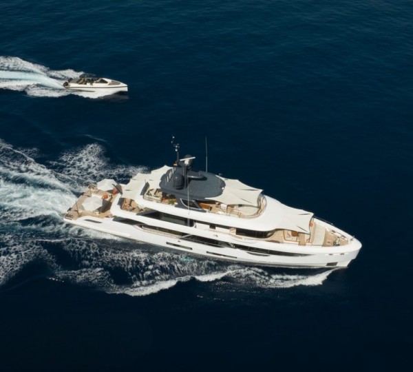 Motor Yacht MAVERICK