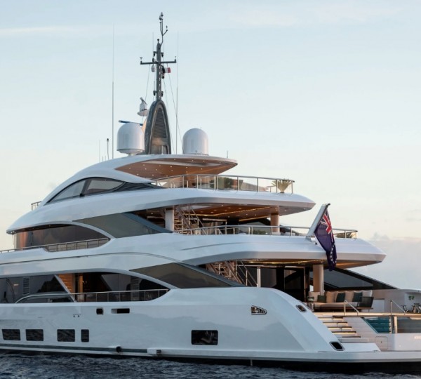 Motor Yacht MINI GAMES