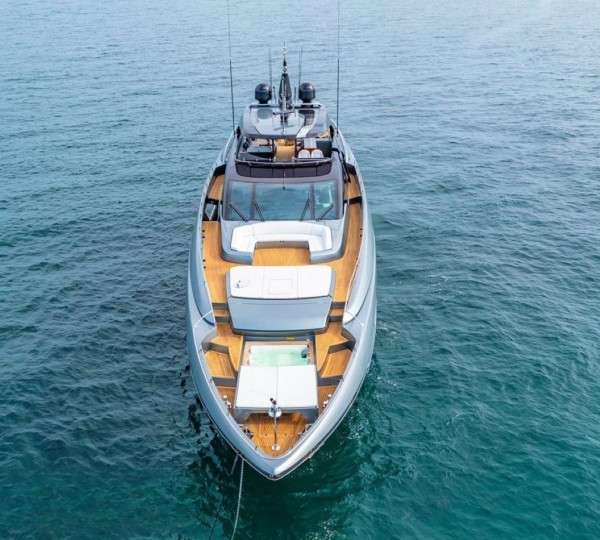 Motor Yacht NO SURRENDER