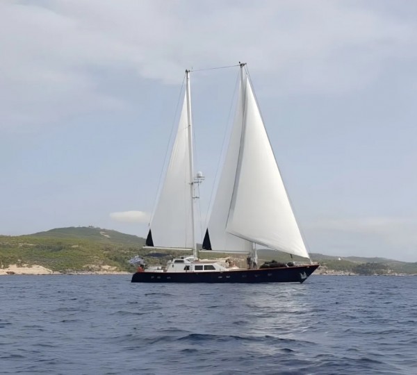 Motor Yacht Spirit L