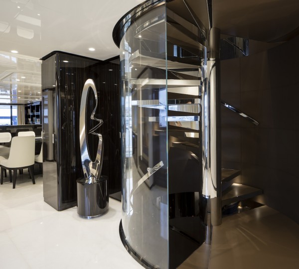 Motor Yacht ANDIAMO - Staircase