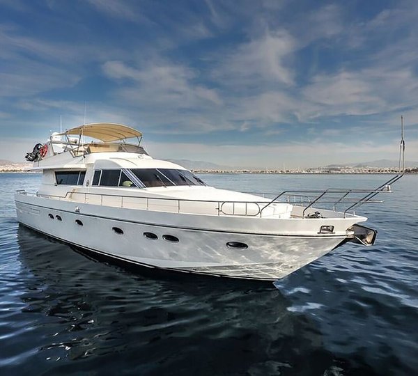 Motor Yacht BLUE N' WHITE