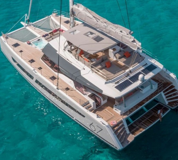 Motor Yacht BLUESATION