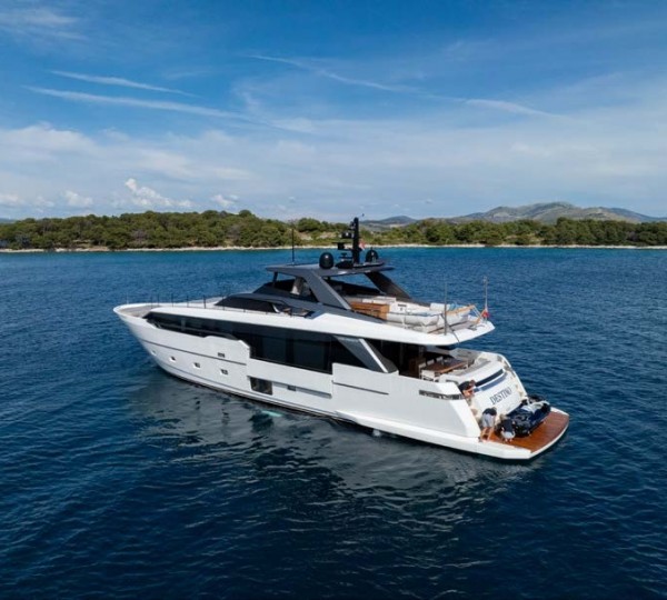Motor Yacht DESTINO For Charter