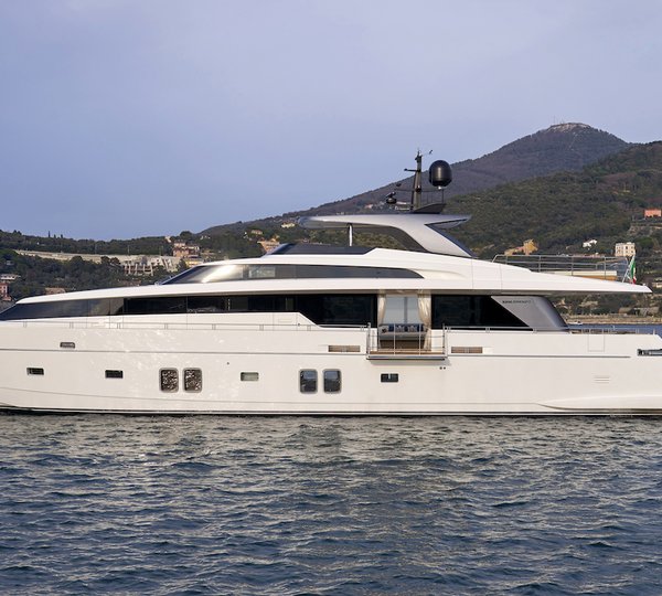 Motor Yacht DINAIA