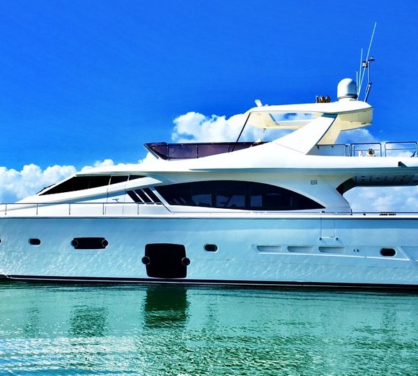 Motor Yacht DR NO