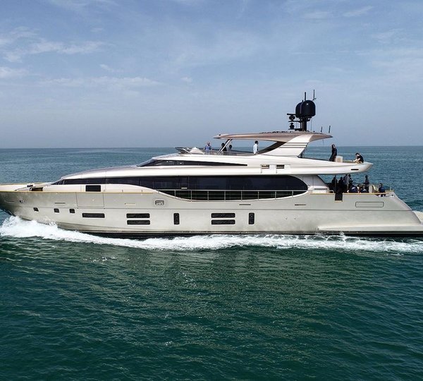 Motor Yacht LADY ELAINE