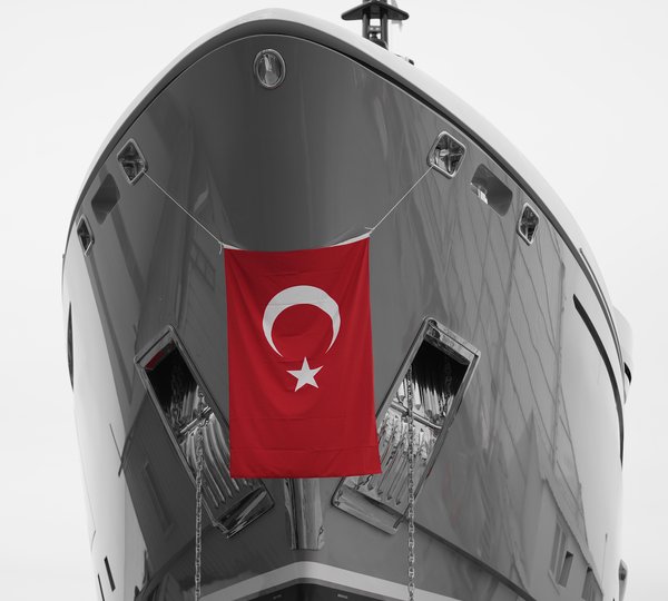 Motor Yacht LILIUM At Launch - Bow