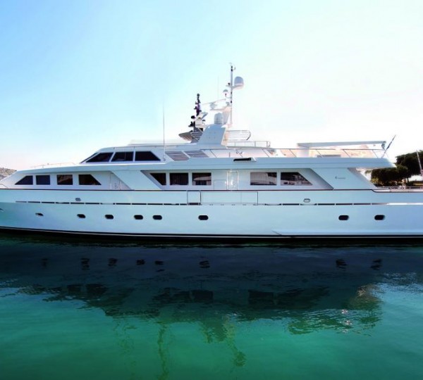 Motor Yacht OKTANA
