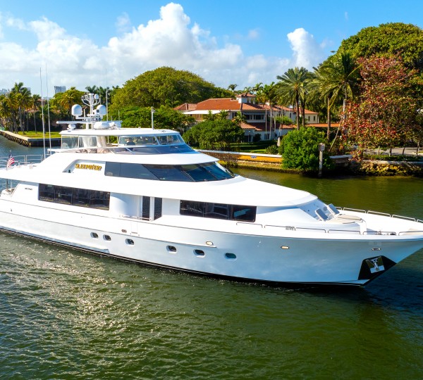 Motor Yacht SLEEPOVER