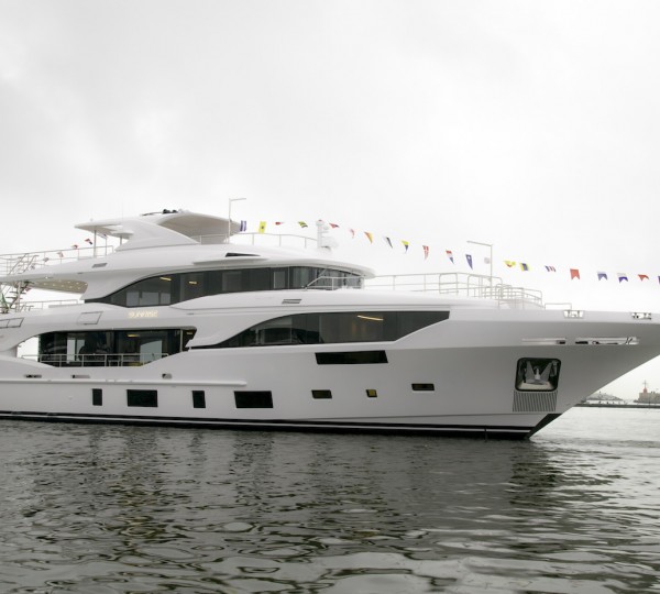 Motor Yacht Sunrise - Mediterraneo 116
