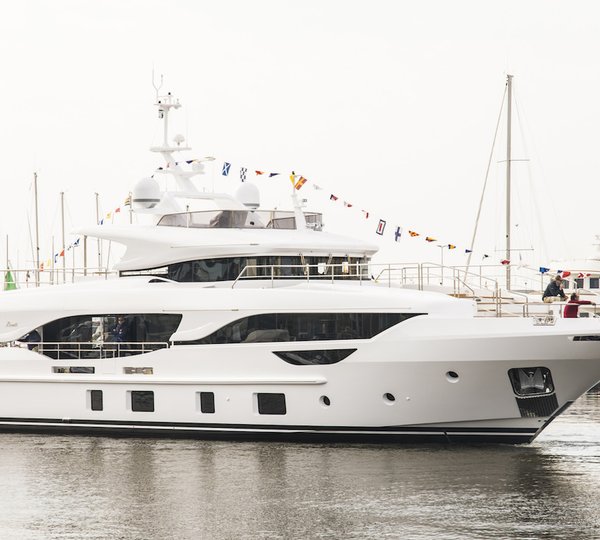 Motor Yacht URIAMIR Launched In Italy By Benetti