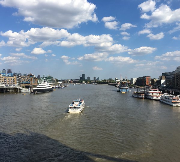 Motor Yachts In London - Elandess And Aviva