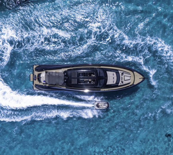 Motoryacht DOUBLE U