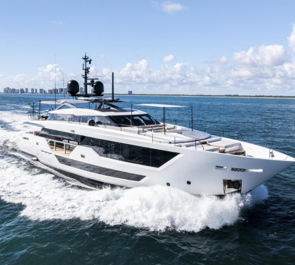 Motoryacht EVEXIAS I