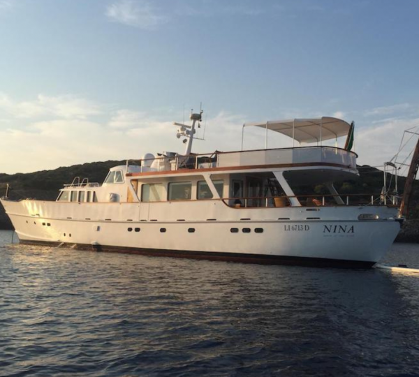 Motoryacht NINA SPIRIT OF THE WIND