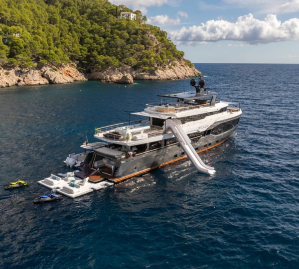 Motoryacht OCULUS