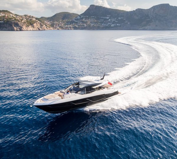 Motoryacht Strategic Dreams