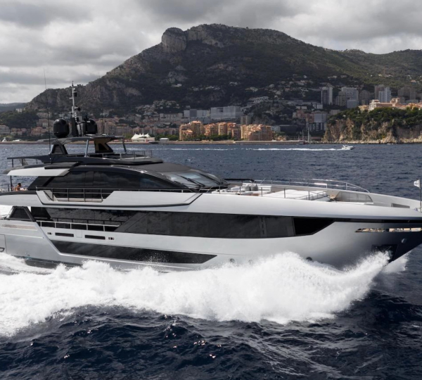 Motoryacht TASTY WAVES