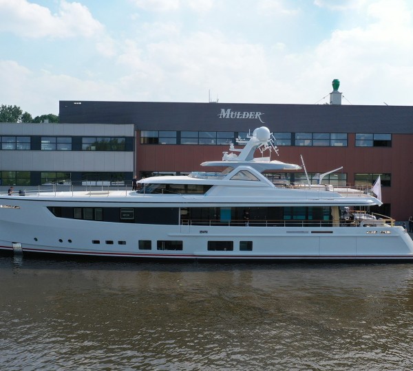 Mulder Motor Yacht WILDCARD Launched