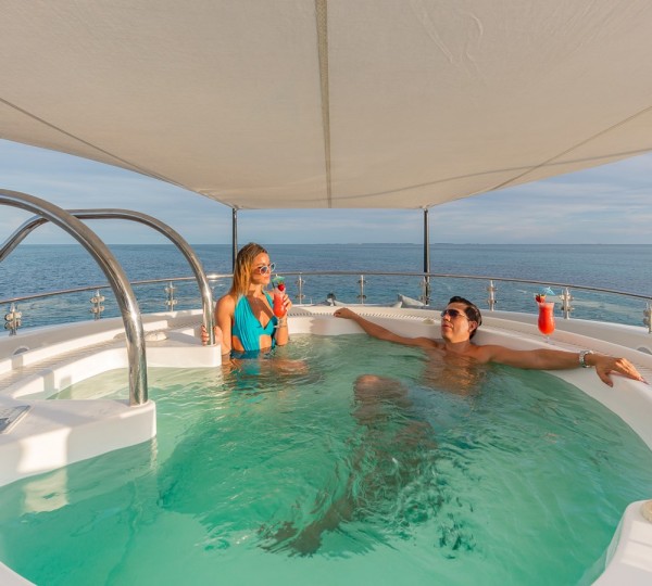 My Girl Sistership Exterior - Hot Tub