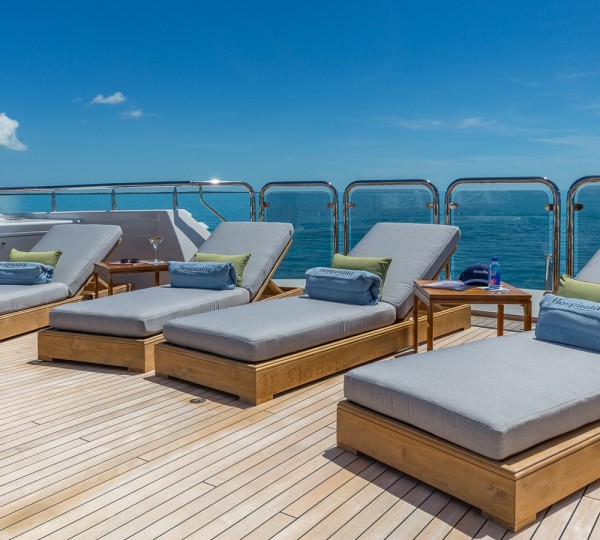 My Girl Sistership Exterior - Sun Loungers