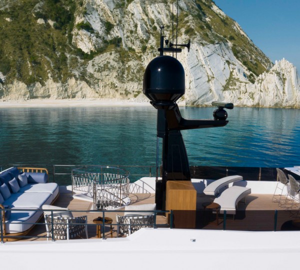 NAVETTA 30 Exterior - Sundeck