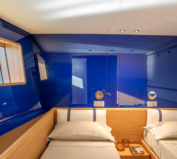 NAVETTA 30 Interior - Guest Cabin