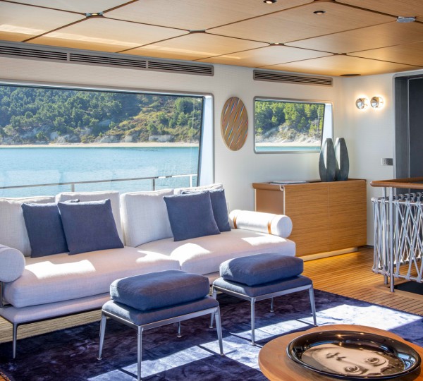 NAVETTA 30 Interior - Panoramic Salon