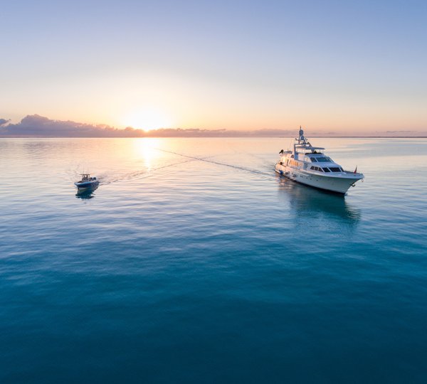 NO BUOY Cruising At Sunset With Fishing Tender