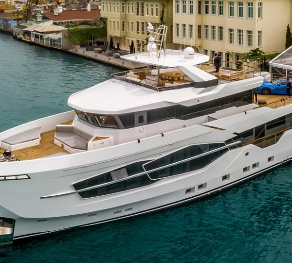 Numarine 32XP Yacht - Sistership To Q