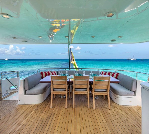 Oculus Exteior - Main Deck