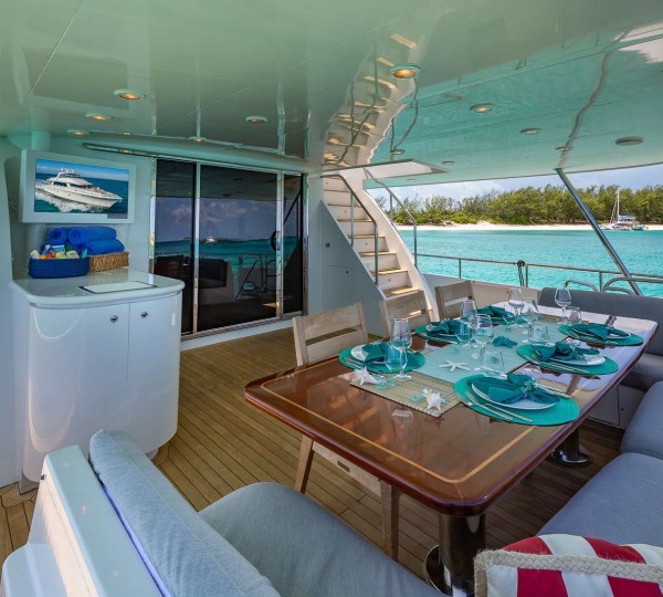 Oculus Exterior - Main Deck