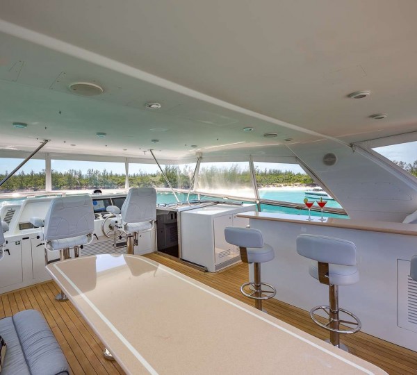 Oculus Exterior - Top Deck