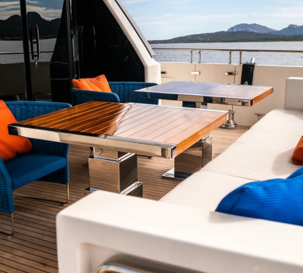 Open Sundeck Dining With Relaxation Area