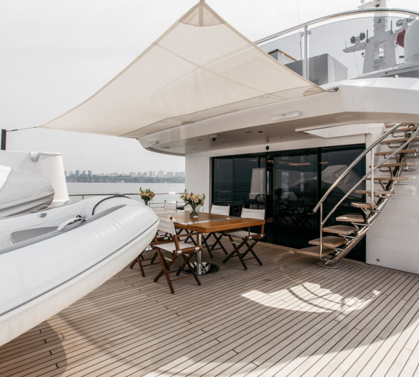 Opendeck Dining Area