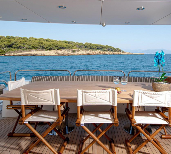 Opendeck Dining Area