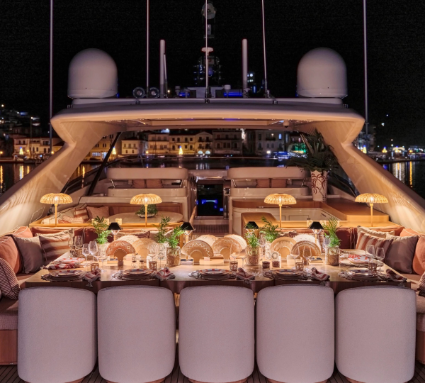 Opendeck Dining Area