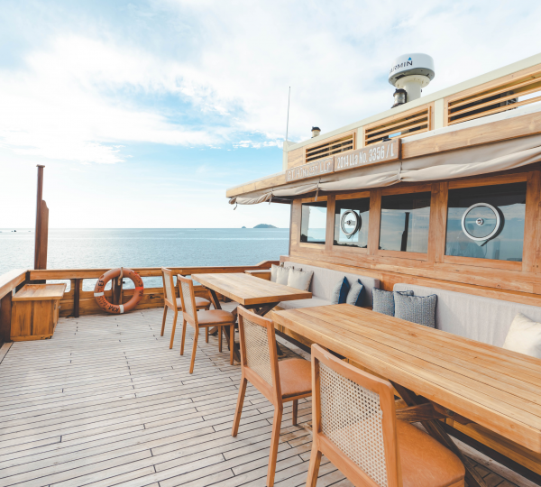 Opendeck Dining With Sea Views